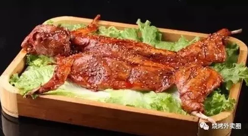创意烹饪探索：暗喻幻想中解毒秘方的烤兔肉独特制作工艺揭秘