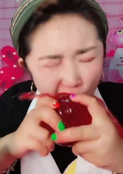 爽好舒服快深一点直播，竟然引发了全网热议，网友们纷纷表示无法自拔，真相让人震惊不已！